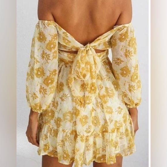 YELLOW AND WHITE OFF SHOULDER TIE BACK FLORAL SPRING MINI DRESS (medium) tags - Picture 5 of 16